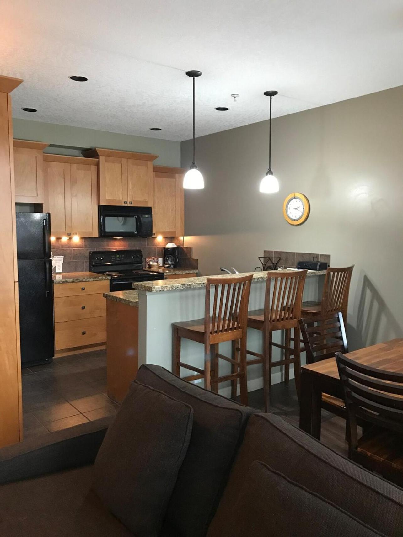 Sheringham Townhouse - Sooke Zewnętrze zdjęcie